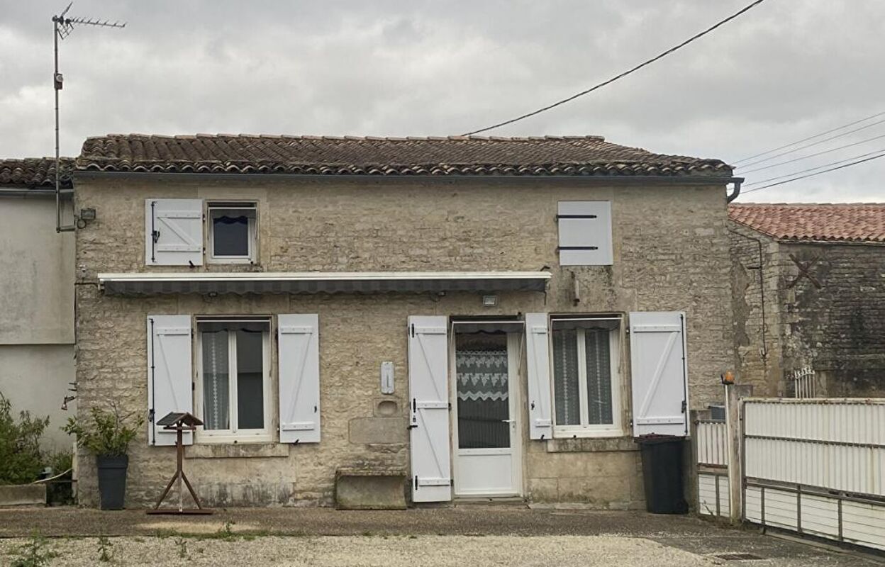 maison 3 pièces 95 m2 à vendre à Prahecq (79230)