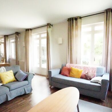 Maison 7 pièces 260 m²