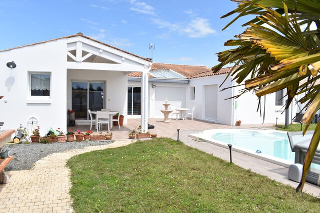 Villa / Maison  T5 à vendre Brée-les-Bains (La) 17840