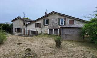 Immeuble   m² à vendre à Jonzac (17500)