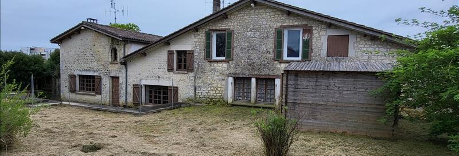 Immeuble   m² à vendre à Jonzac (17500)