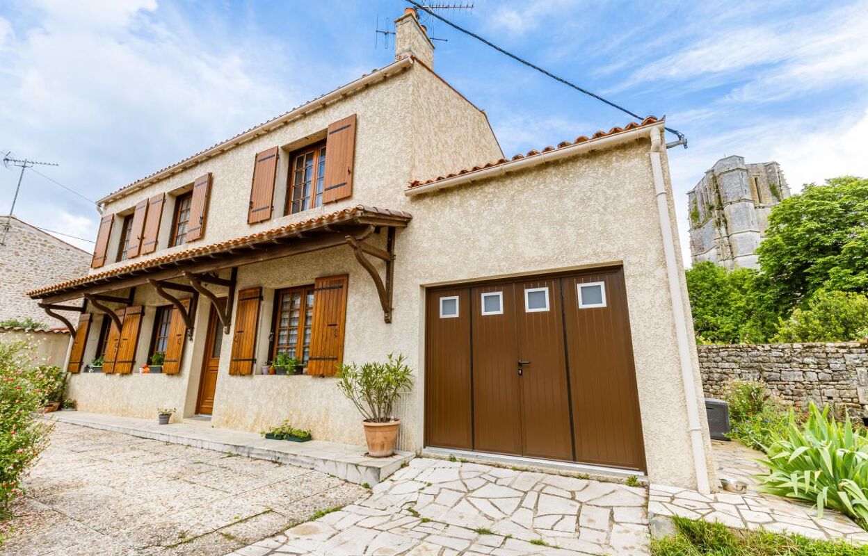 maison 4 pièces 110 m2 à vendre à Saint-Jean-d'Angle (17620)