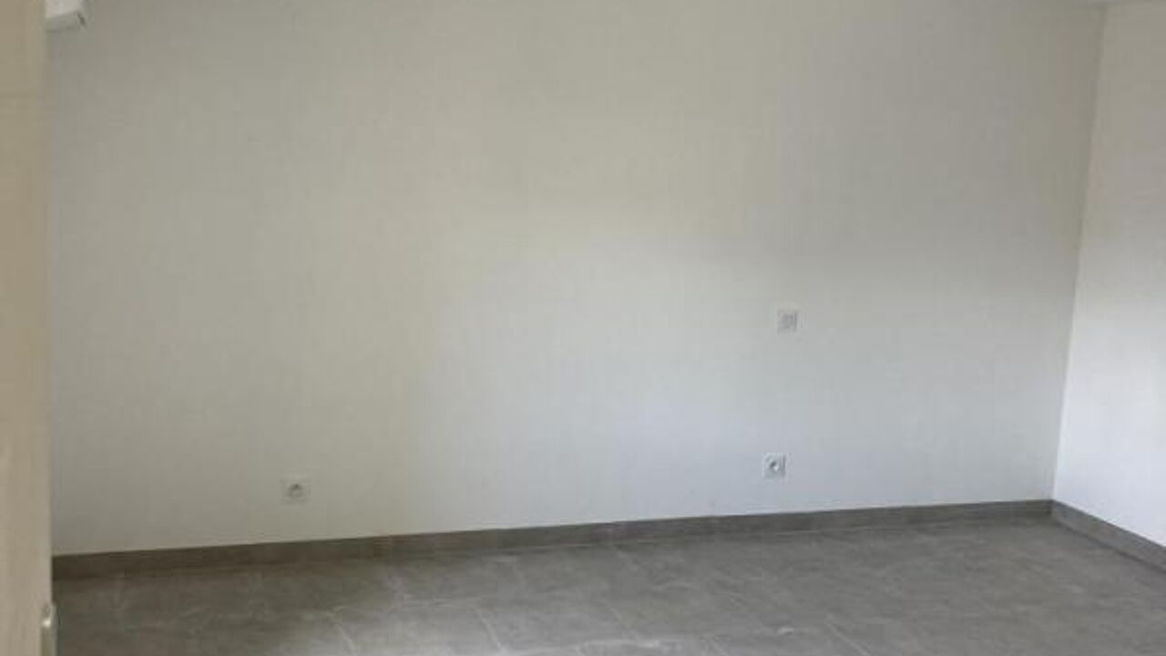 appartement 4 pièces 100 m2 à louer à Salindres (30340)