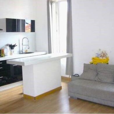 Appartement 3 pièces 145000 €