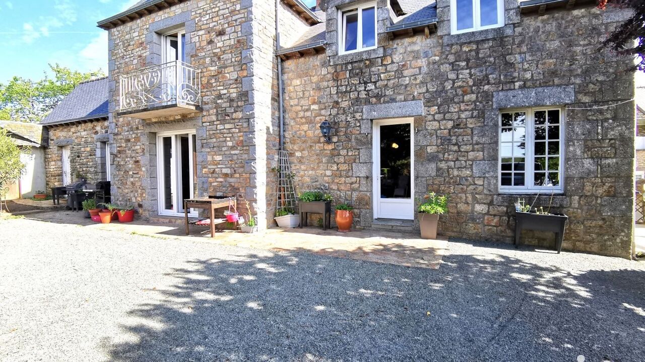 maison 8 pièces 218 m2 à vendre à Combourtillé (35210)