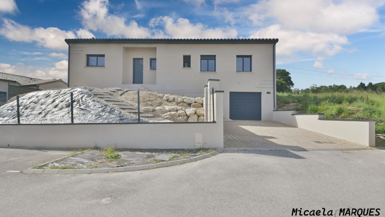 maison 6 pièces 121 m2 à vendre à Saint-Barthélemy-de-Vals (26240)
