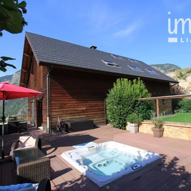 Maison 12 pièces 825000 €