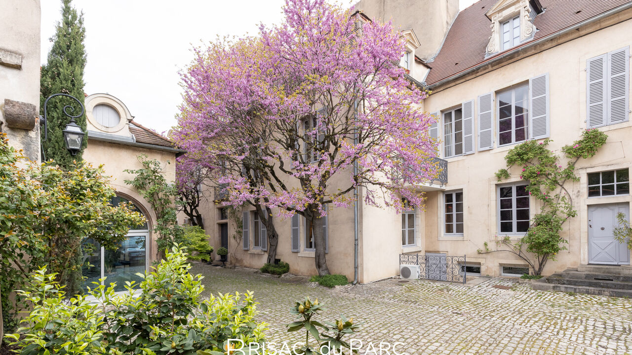 maison 10 pièces 380 m2 à vendre à Dijon (21000)