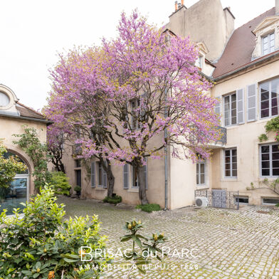 Maison 10 pièces 1850000 €