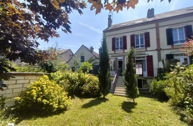 MAISON BOURGEOISE A SENS, CENTRE VILLE, 278M2 TERRAIN CLOS — photo du bien