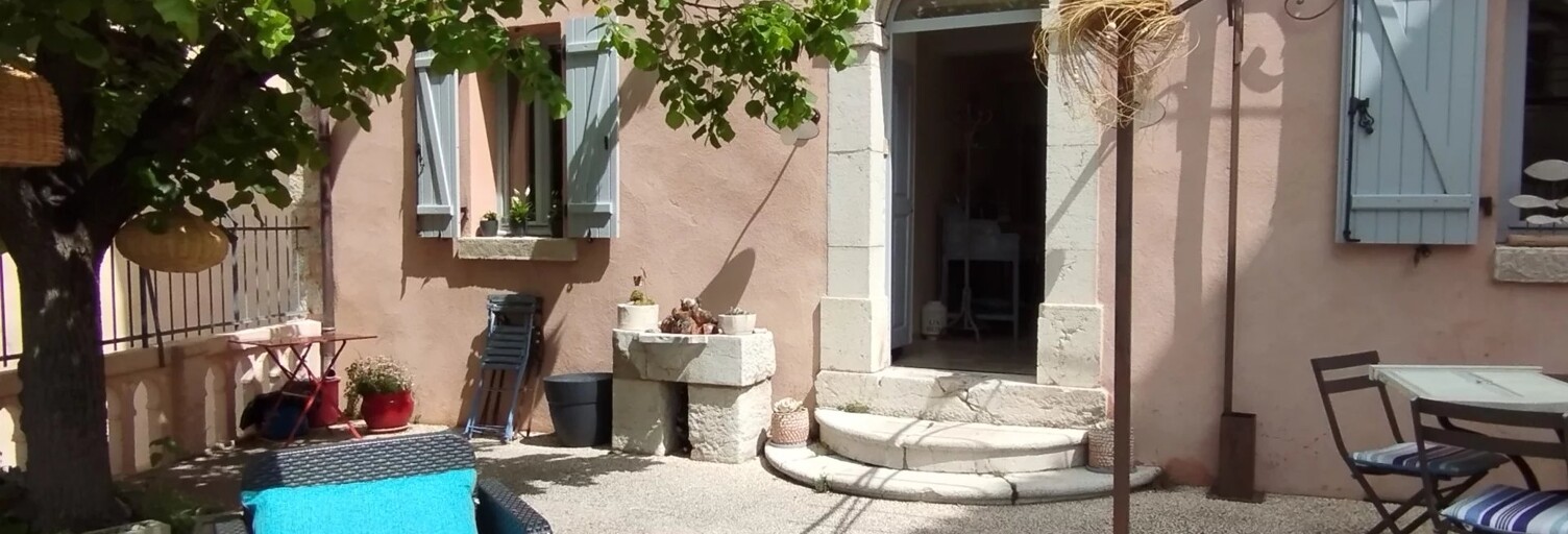 Maison 8 Pièces 269 m² à vendre à Coursegoules (06140)