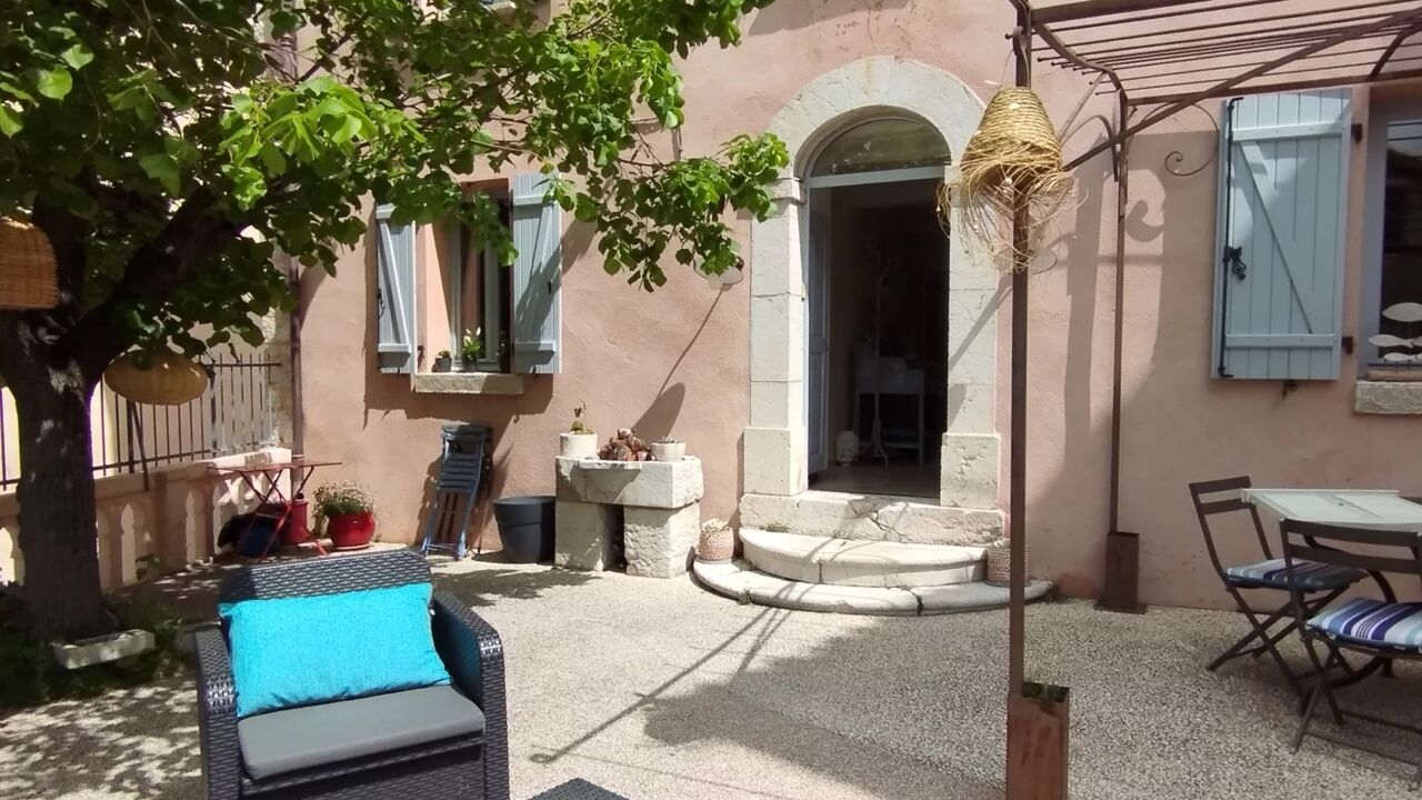 maison 8 pièces 269 m2 à vendre à Coursegoules (06140)