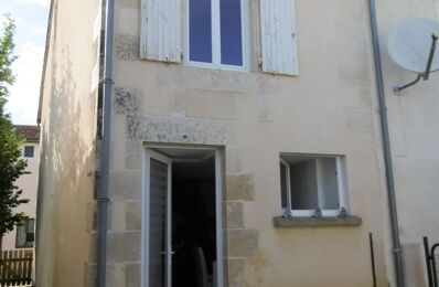 vente maison 45 000 € à proximité de Oradour-Fanais (16500)