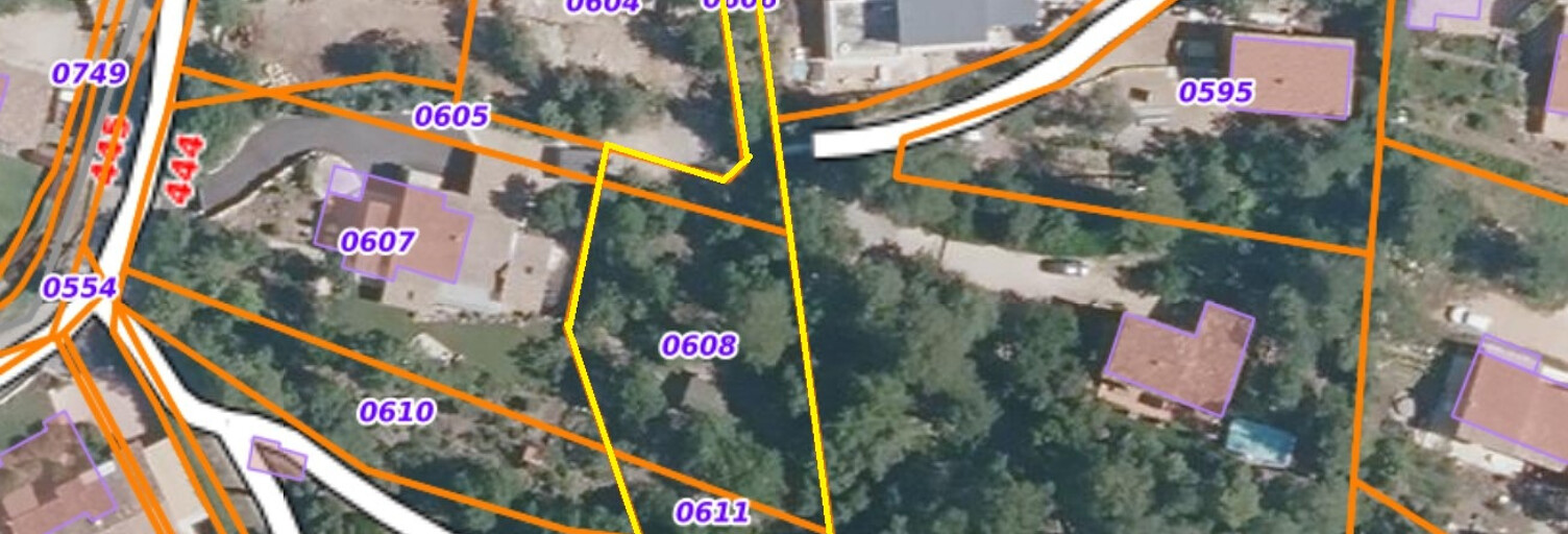 Terrain  1045 m² à vendre à Brignoles (83170)