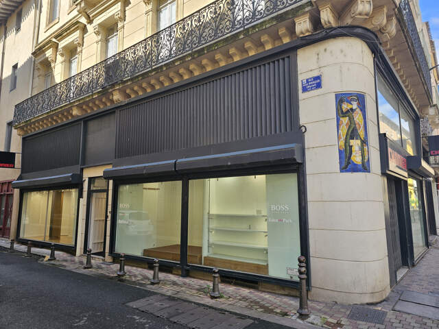 CARCASSONNE - EMPLACEMENT PREMIUM POUR CET IMMEUBLE DE RAPPORT — photo du bien