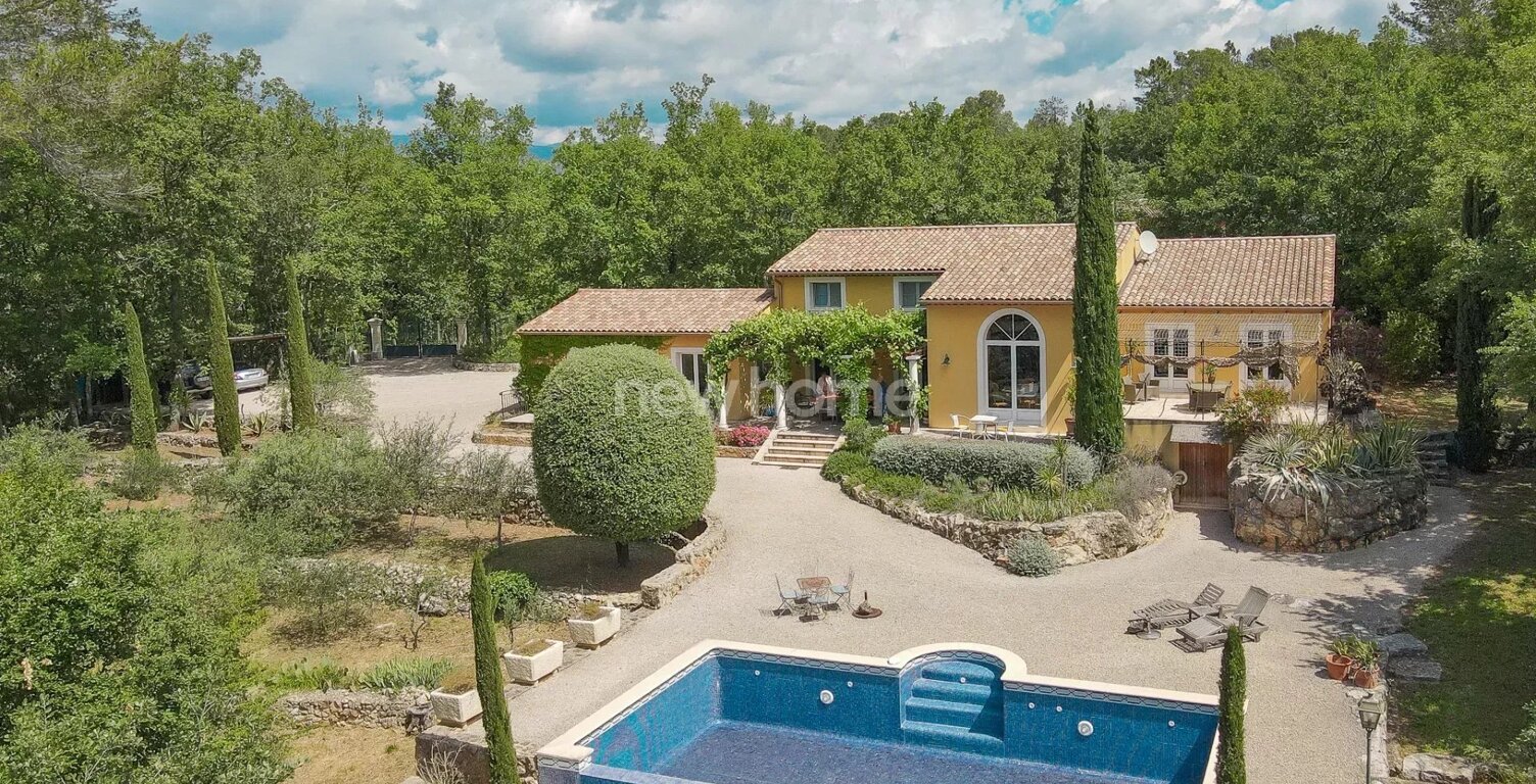 Belle villa 6 chambres, double garage et piscine — photo 1