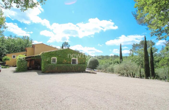 Belle villa 6 chambres, double garage et piscine — photo 4