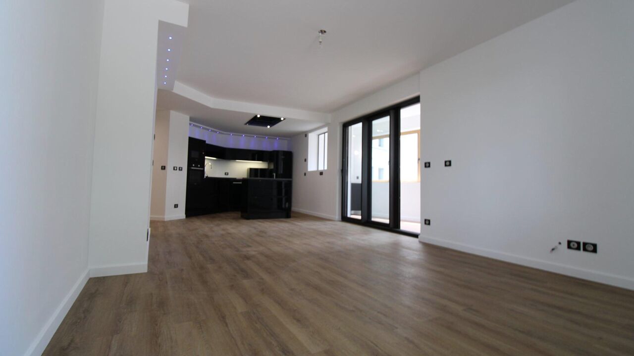 appartement 4 pièces 103 m2 à vendre à Lyon 8 (69008)