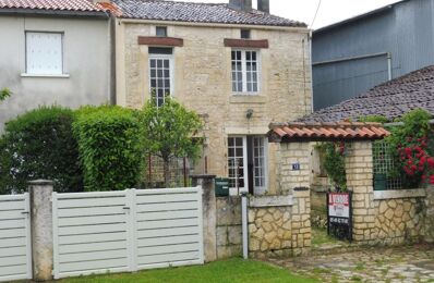 vente maison 127 000 € à proximité de Chantemerle-sur-la-Soie (17380)