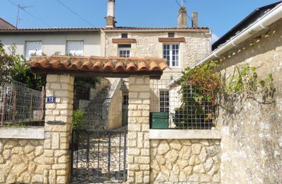 vente maison 112 000 € à proximité de Bussac-sur-Charente (17100)