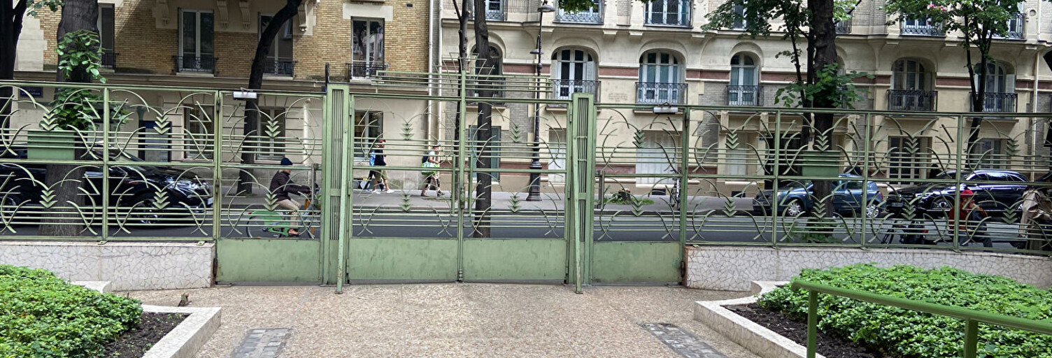 Appartement 1 Pièce 9 m² à vendre à Paris 15 (75015)