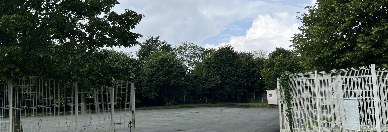 Terrain   m² à vendre à Saintes (17100)