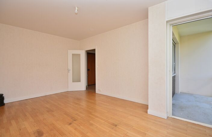 Parking + Appartement + Annexe — photo 3