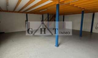 Local industriel  220 m² à louer à Montreuil (93100)