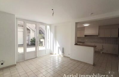location appartement 695 € CC /mois à proximité de La Cadière-d'Azur (83740)