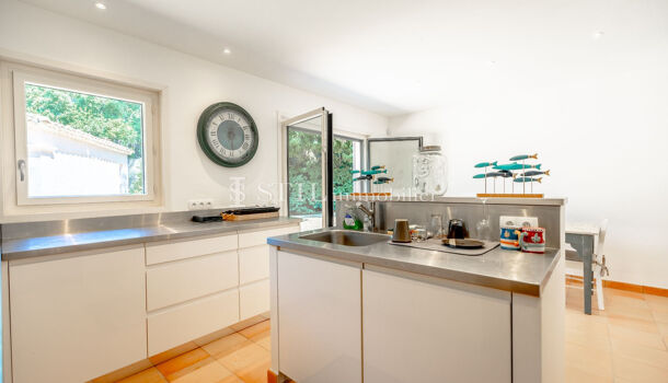 Villa / Maison 6 pièces  à vendre Grimaud 83310