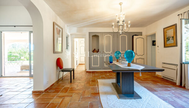 Villa / Maison 6 pièces  à vendre Grimaud 83310