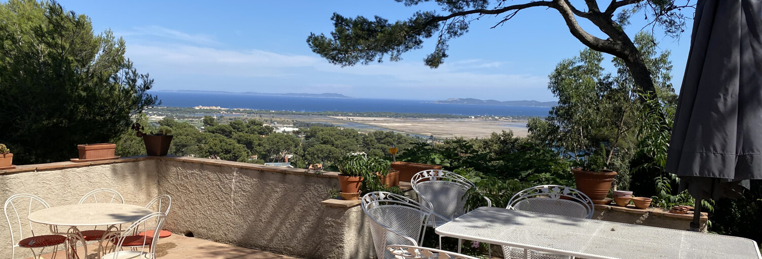 Maison 8 Pièces 180 m² à vendre à Hyères (83400)