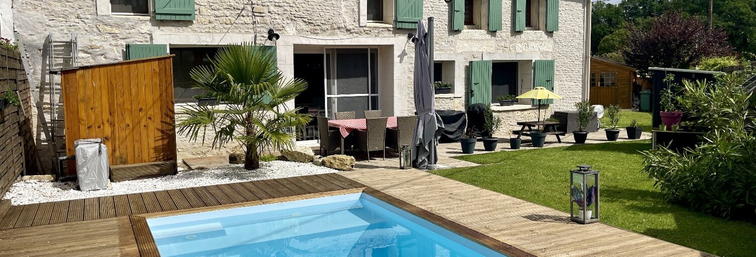 Maison 5 Pièces 187 m² à vendre à Bercloux (17770)