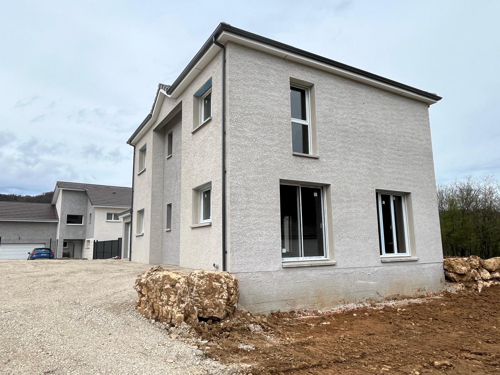 Maison à construire secteur des Verrières-de-Joux, RE2020 idéal frontalier, 4 chambres avec garage et grand séjour
