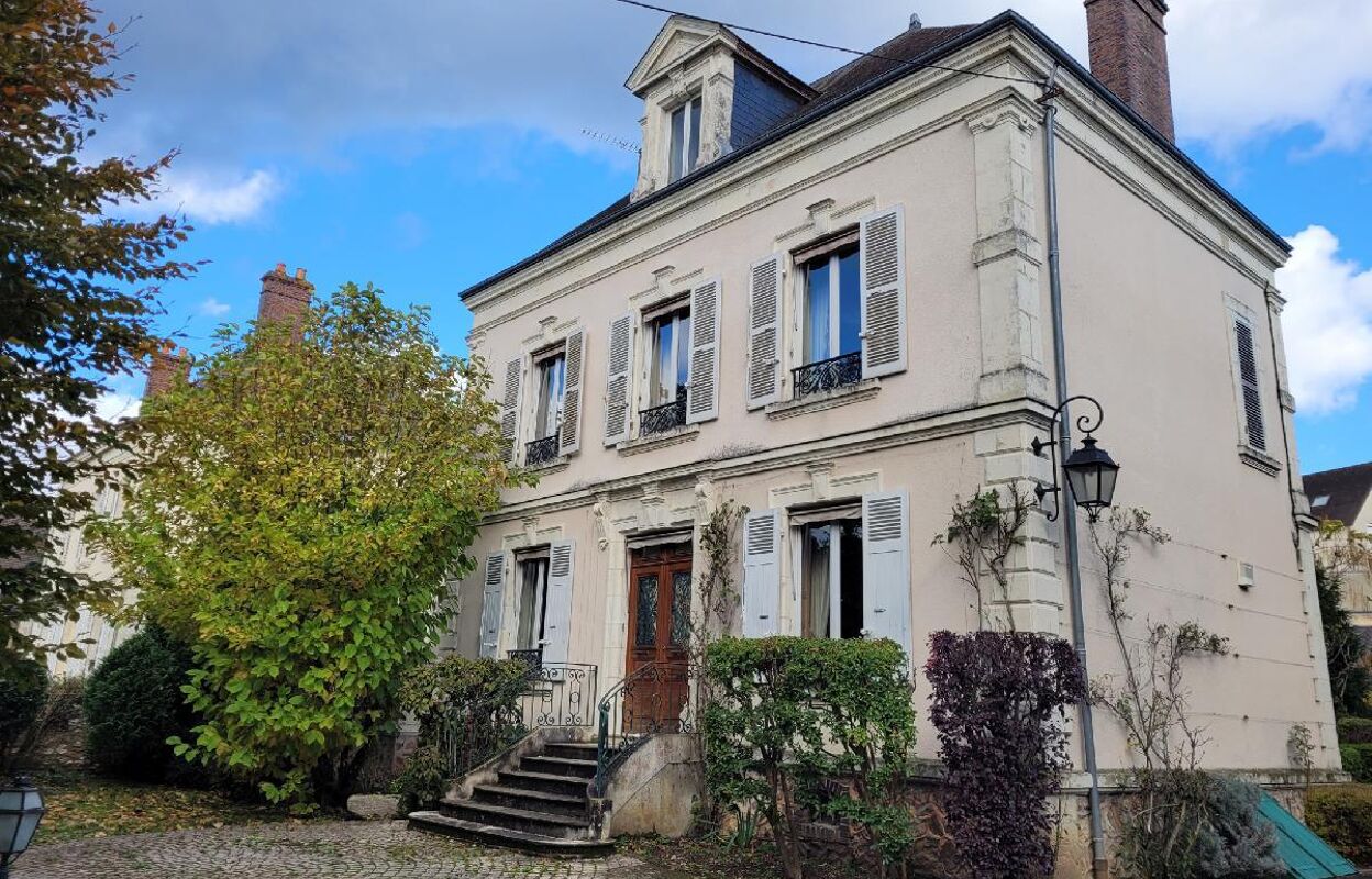 maison 8 pièces 283 m2 à vendre à Nogent-le-Rotrou (28400)