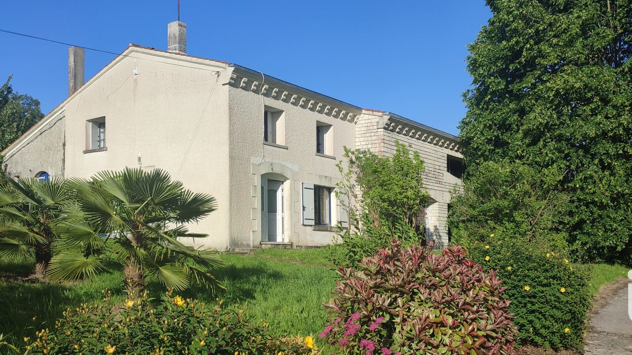 maison 7 pièces 257 m2 à vendre à Chérac (17610)