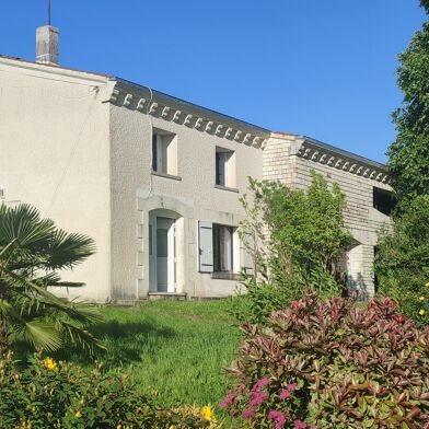 Maison 7 pièces 257 m²