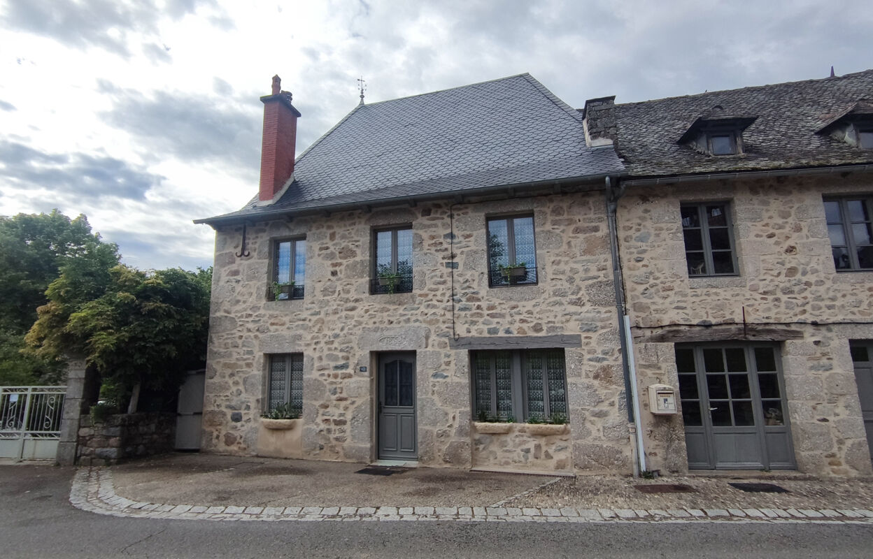 maison 5 pièces 106 m2 à vendre à Golinhac (12140)