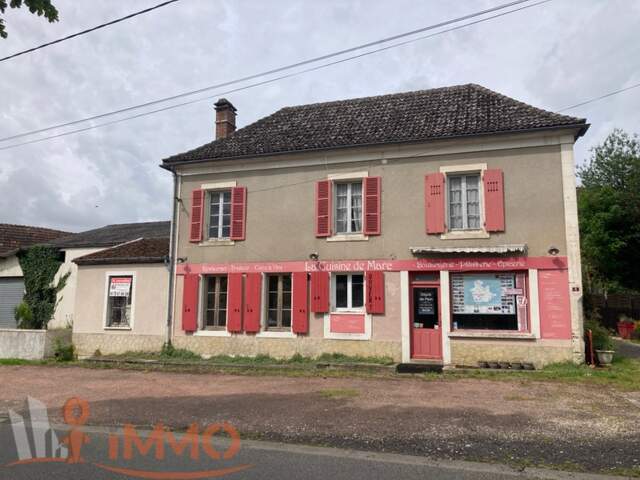 Maison 8 P+C — photo du bien
