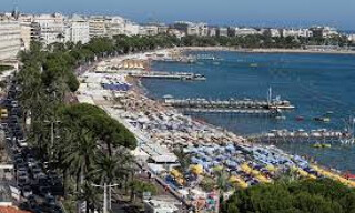 Commerce  150 m² à vendre à Cannes (06400)