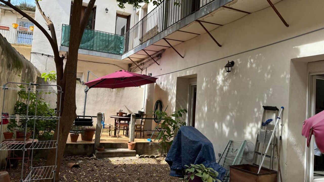 immeuble  pièces 265 m2 à vendre à Nîmes (30000)