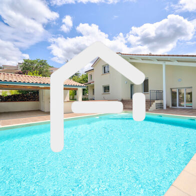 Maison 6 pièces 693000 €