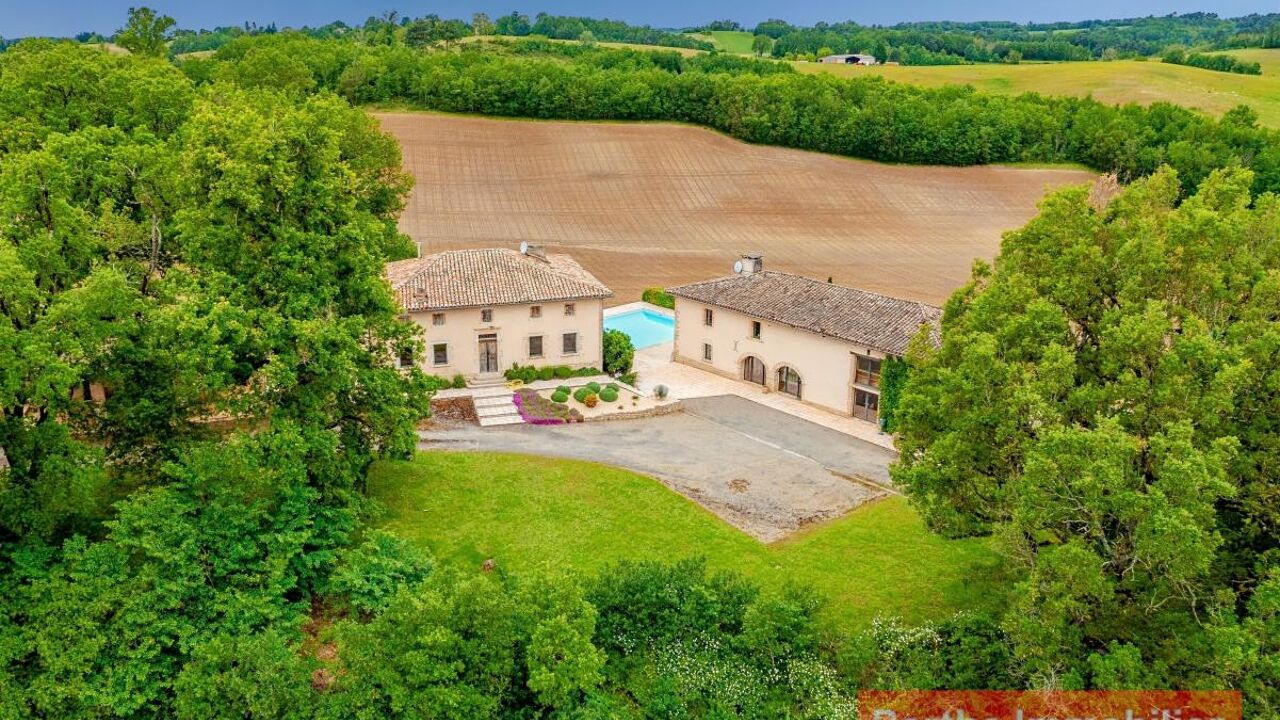 maison 11 pièces 542 m2 à vendre à Puygaillard-de-Quercy (82800)