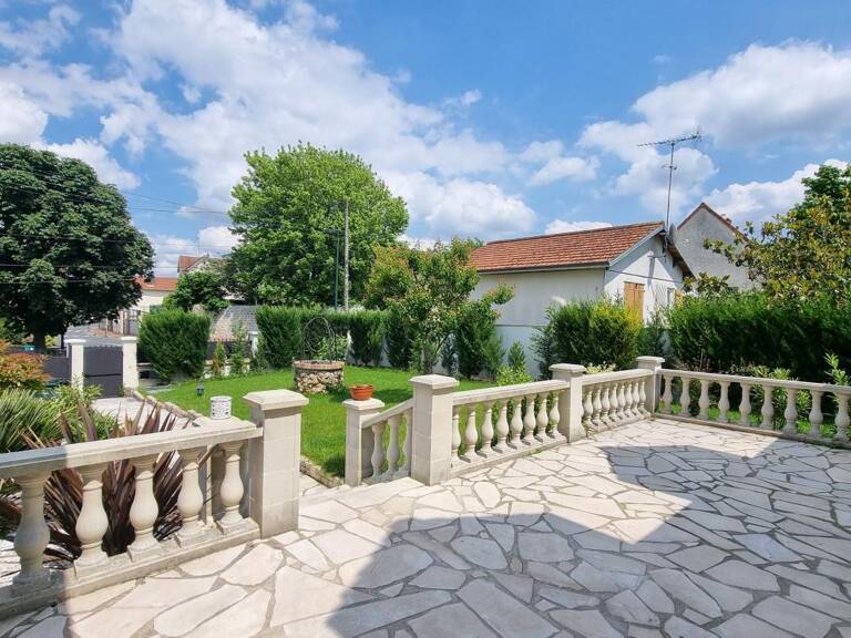 Maison À Vendre — photo 1