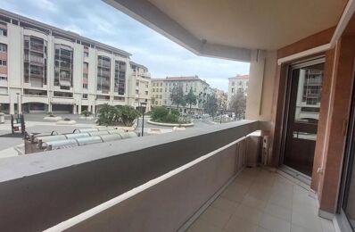 appartement 3 pièces 52 m2 à louer à Nice (06300)