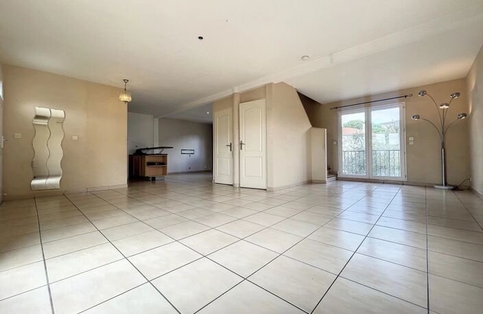 PERPIGNAN - BAS VERNET jolie maison de ville 430m2 terrain garage — photo 4