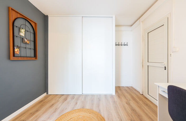 À louer   Appartement T4 de 76 m2 - Bas de Saint-François — photo 3