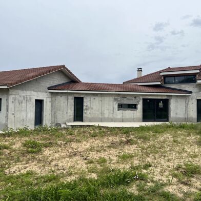 Maison 7 pièces 416000 €