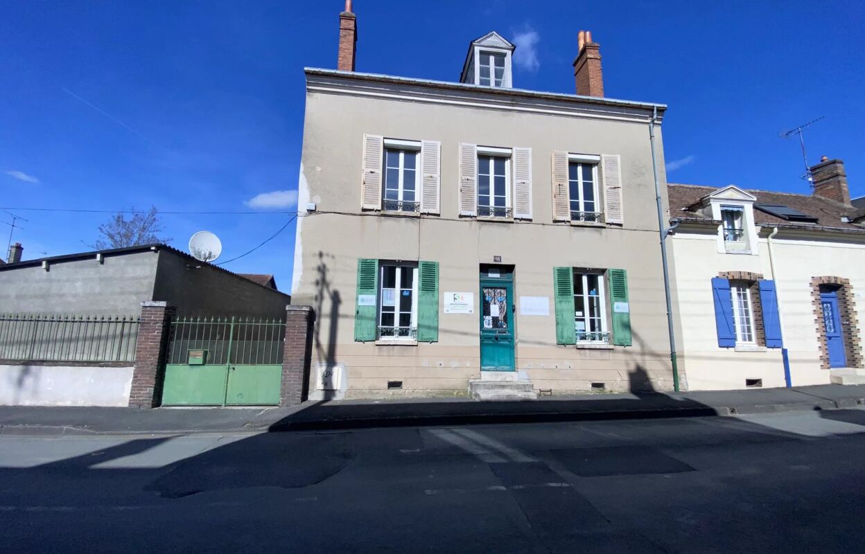 immeuble  pièces 131 m2 à vendre à Montargis (45200)