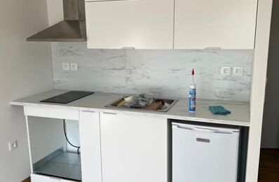 location appartement 897 € CC /mois à proximité de Vaujours (93410)